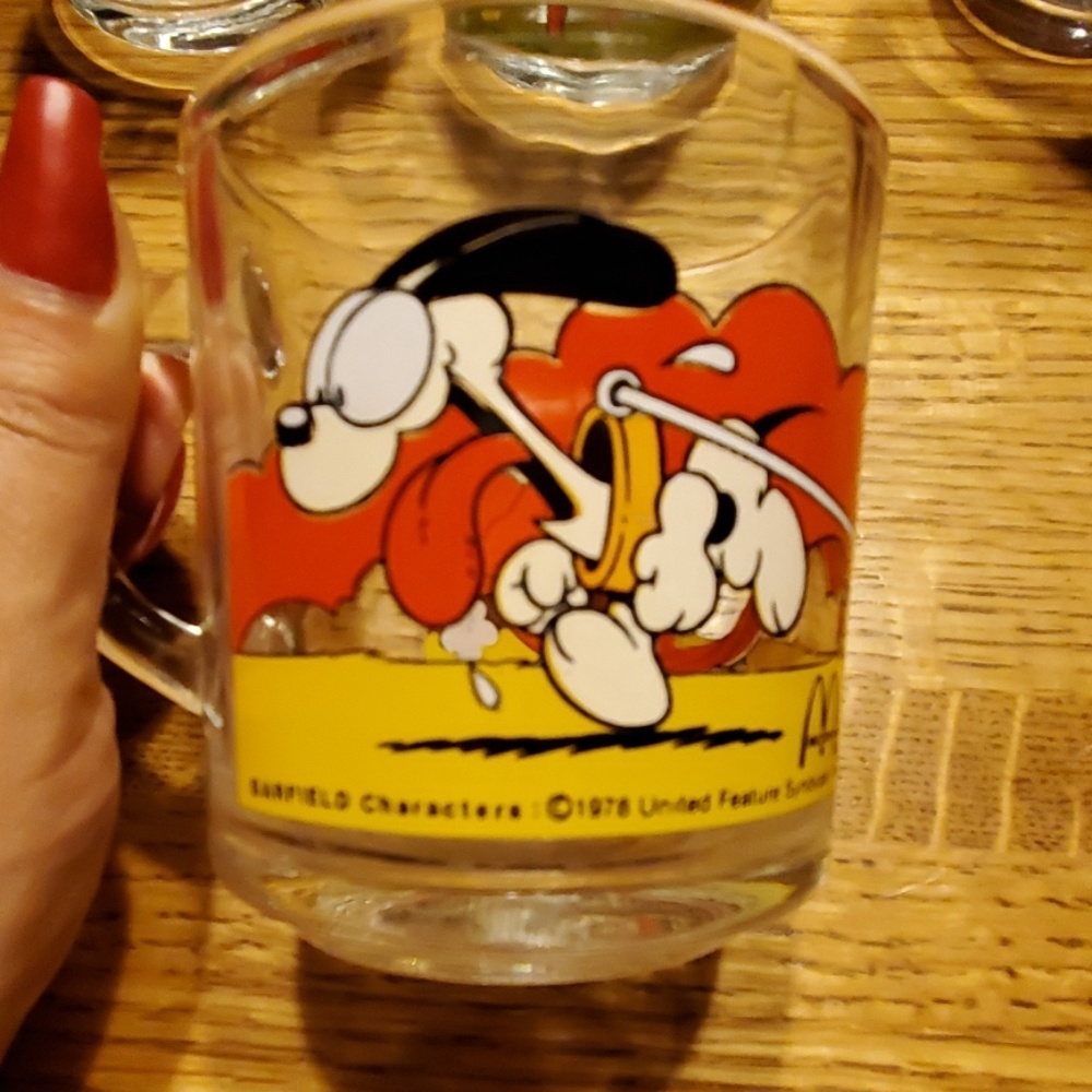 Vintage 1978 Garfield glass mug McDonald's
